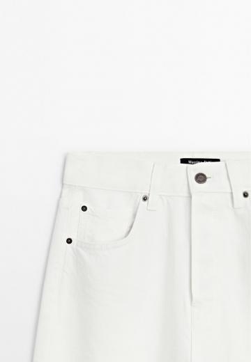 Прямые джинсы