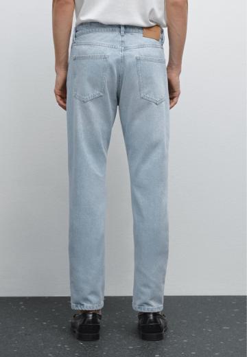 Узкие джинсы