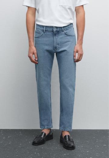 Узкие джинсы
