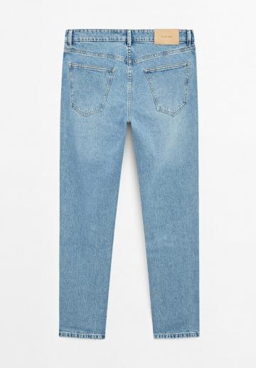 Узкие джинсы