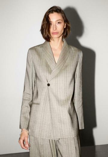 Длинный блейзер