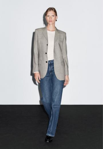 Прямые джинсы