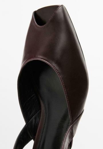 Туфли с открытым носом