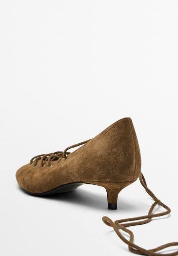 Туфли на шнуровке