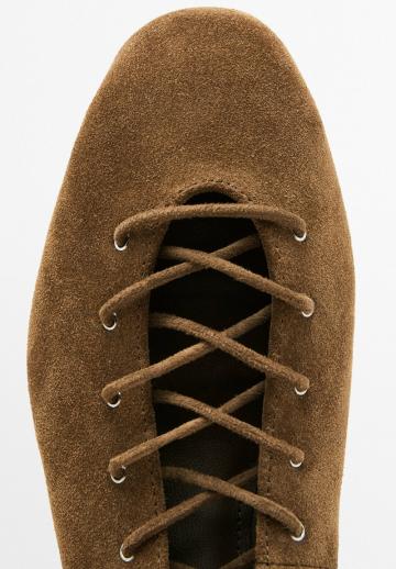 Туфли на шнуровке