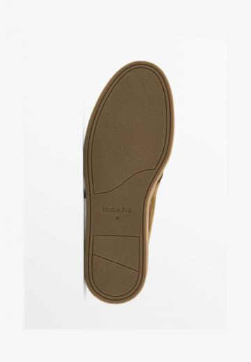 Ботинки на шнуровке