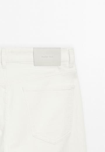 Узкие джинсы