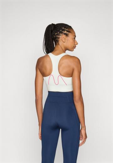 Спортивный бюстгальтер