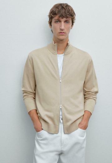 Вязаная кофта