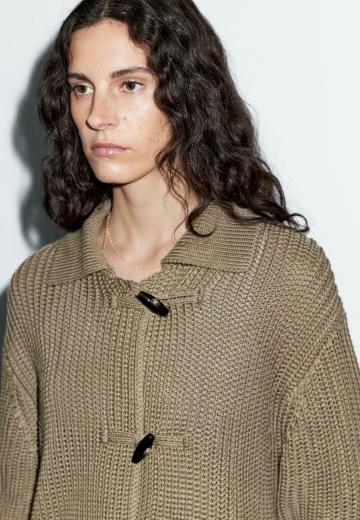 Вязаная кофта