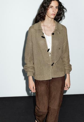 Вязаная кофта