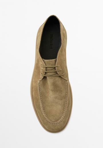 Ботинки на шнуровке