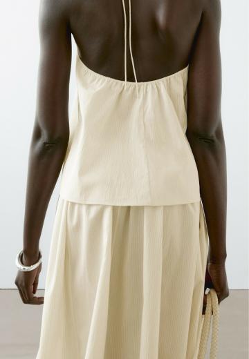 Топ на бретельках