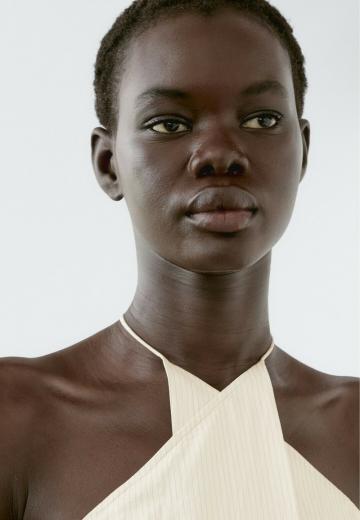 Топ на бретельках