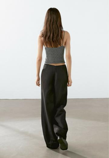 Топ на бретельках