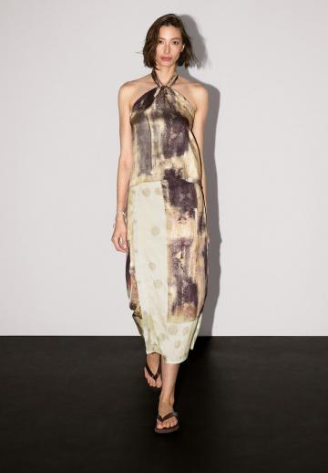 Блузка без рукавов