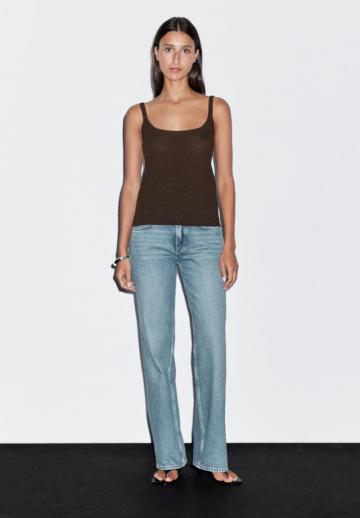 Топ на бретельках