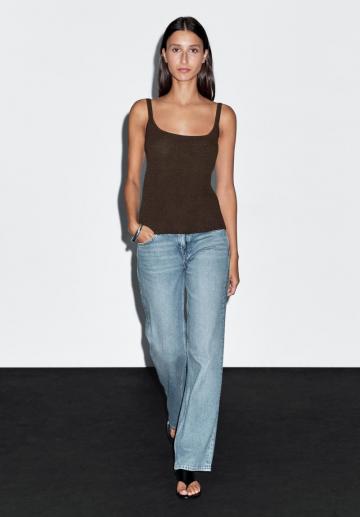 Топ на бретельках