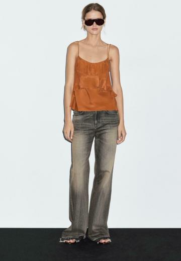 Топ на бретельках