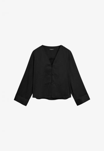 Атласная блузка