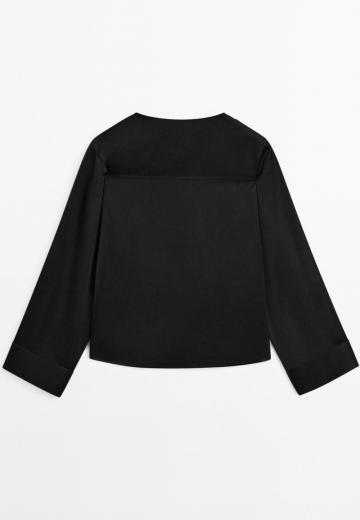 Атласная блузка