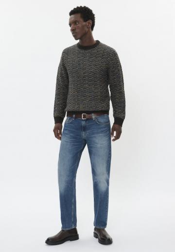 Прямые джинсы