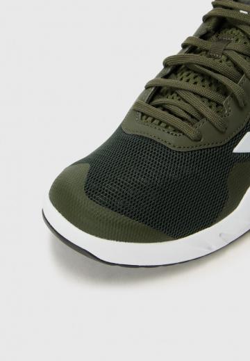 Тренировочные кроссовки