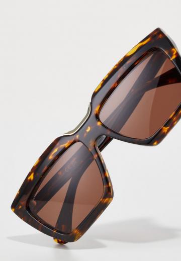 Солнечные очки