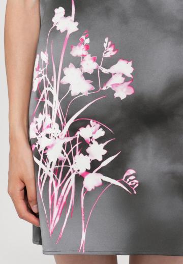 Короткое платье