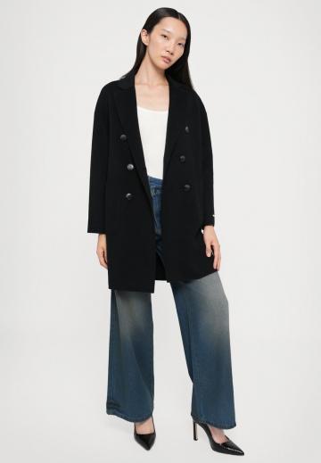 Свободные джинсы