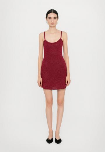 Короткое платье