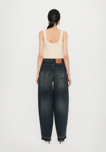 Свободные джинсы