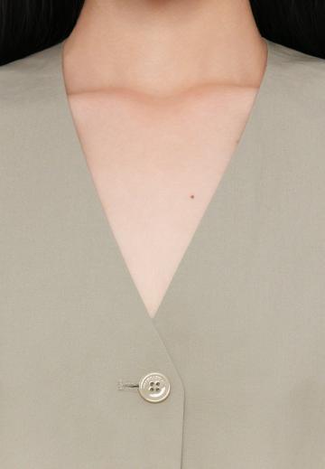 Блузка без рукавов