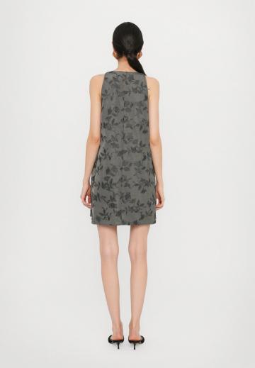 Короткое платье