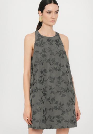 Короткое платье