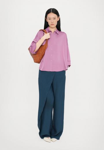 Атласная блузка