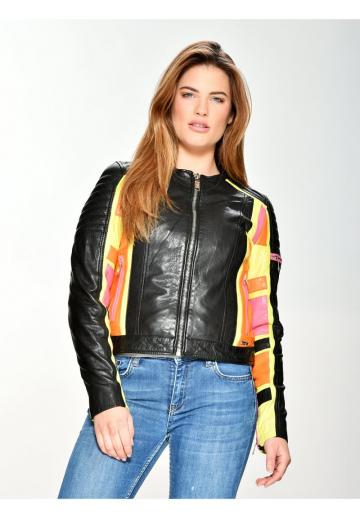 Короткая куртка