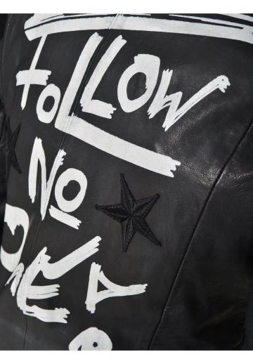 Короткая куртка