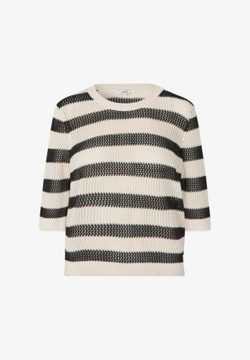 Пуловер с рукавом три четверти