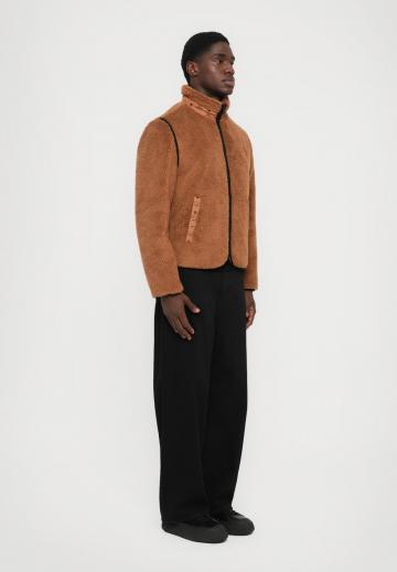 Флисовая куртка