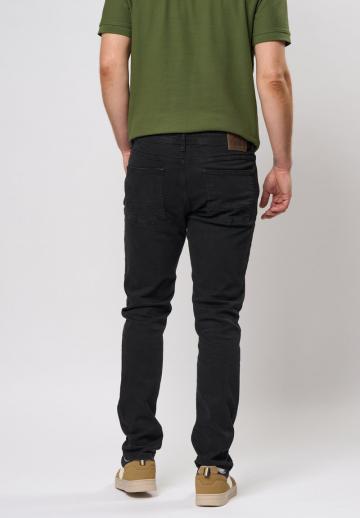 Узкие джинсы