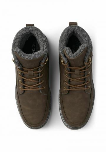 Зимние ботинки