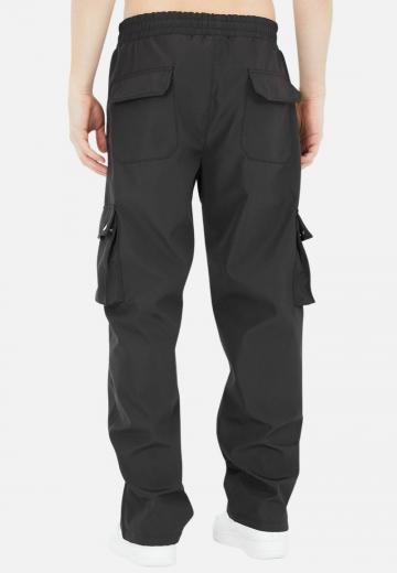 Брюки с накладными карманами