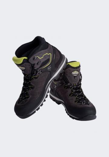 Походные кроссовки