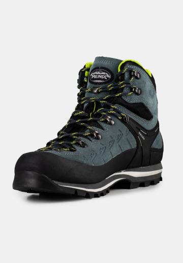 Походные ботинки