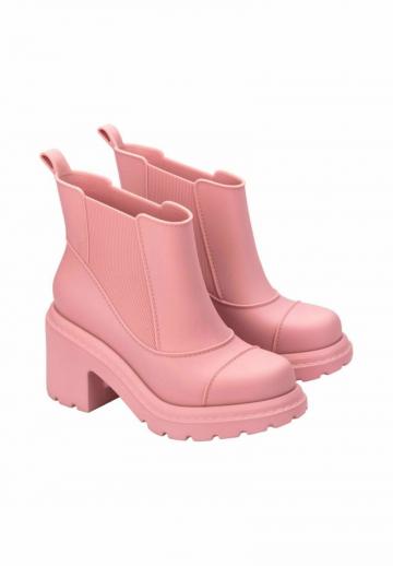 Полусапожки на высоком каблуке