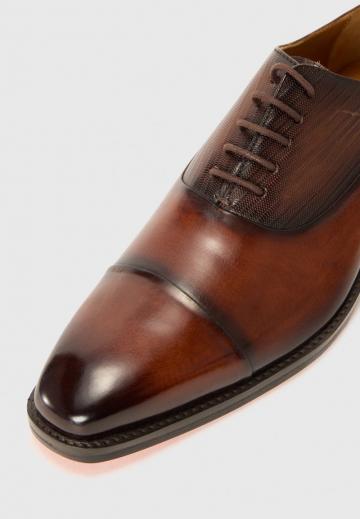 Ботинки на шнуровке