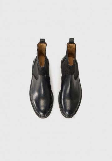 Сапожки на танкетке