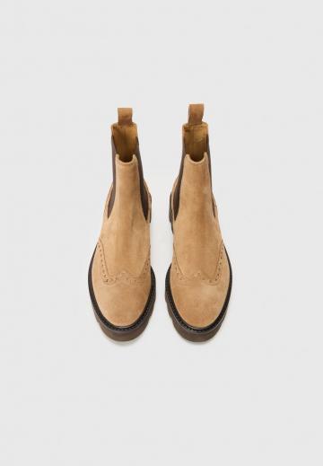 Сапожки на танкетке