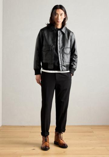 Ботинки на шнуровке